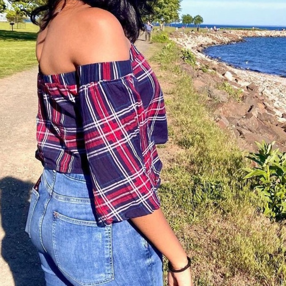 Off shoulder top